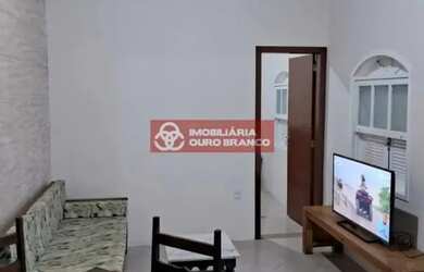 Imagem: A casa possui 2 Dormitórios, 1 Banheiro, 1 Vaga na garagem