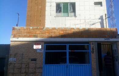 Imagem: A casa possui 4 Dormitórios, 4 Banheiros, 1 Vaga na garagem