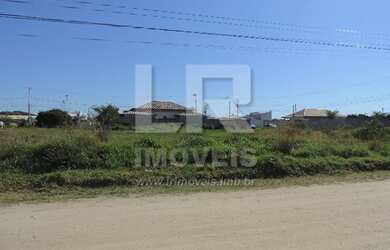 Imagem 3: Terreno arenoso, 450 m², Bairro residencial, 100 Metros Apierj CP-01Tr