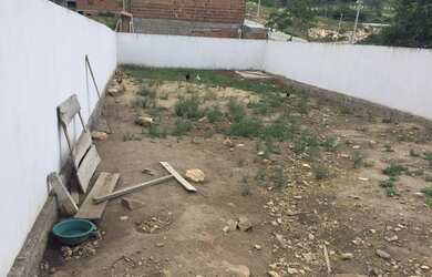 Imagem: O terreno possui 250m² de Área, Imóvel novo e está localizado