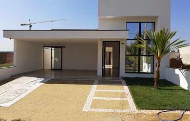 Imagem: A casa em condomínio possui 3 Dormitórios, 3 Banheiros, 4