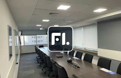 Imagem: O depósito possui 5 Vagas na garagem e 844m² de Área e está