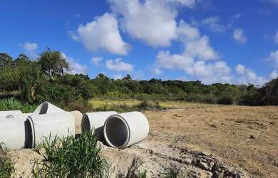 Imagem: O terreno possui 150m² de Área e está localizado em Laranjal