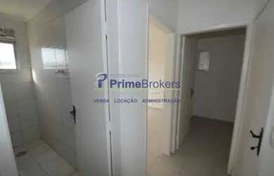 Imagem: O apartamento possui 3 Dormitórios, 1 Banheiro, 2 Vagas na