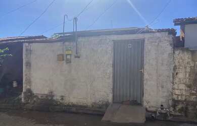 Imagem: A casa possui 1 Dormitório, 1 Banheiro e 25m² de Área e está