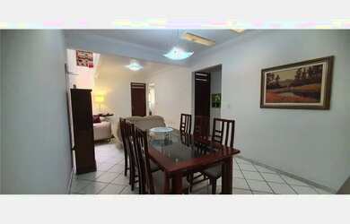 Imagem 4: Casa no Cruzeiro. 220m² de Área, 3 Vagas na garageme4 Dormitórios