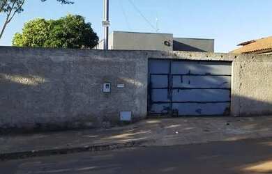 Imagem 1: Vendo casa de esquina no residencial Copacabana