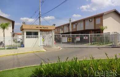 Imagem: A casa e possui 3 Dormitórios, Suítes, 2 Banheiros, 2 Vagas