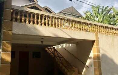 Imagem: A casa em condomínio possui 4 Dormitórios, 5 Banheiros, 2