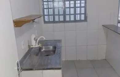 Imagem: A casa possui 2 Dormitórios, 1 Banheiro, 1 Vaga na garagem