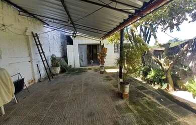 Imagem 6: Vendo casa. Guarda roupa, 2 Banheirose4 Dormitórios