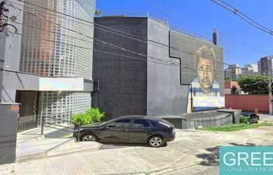 Imagem: O depósito possui 5 Vagas na garagem, 431m² de Área e está