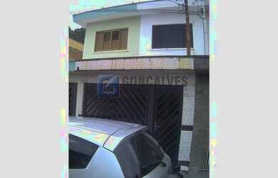 Imagem: A casa possui 2 Dormitórios, 2 Banheiros, 4 Vagas na garagem