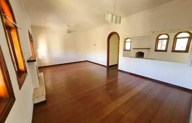 Imagem: A casa em condomínio possui 3 Dormitórios, 2 Banheiros, 4