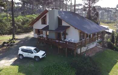 Imagem: A casa possui 5 Dormitórios, 5 Banheiros, 6.700m² de Área