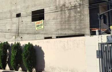 Imagem: A casa em condomínio possui 5 Dormitórios, 4 Banheiros, 2