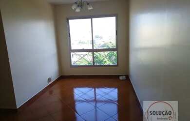 Imagem: O apartamento possui 3 Dormitórios, 1 Banheiro, 1 Vaga na garagem