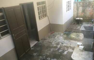 Imagem: A casa possui 2 Dormitórios, 1 Banheiro, 40m² de Área e