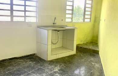 Imagem: A casa possui 2 Dormitórios, 1 Banheiro, 50m² de Área e