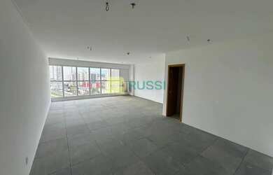 Imagem: O depósito possui 5 Vagas na garagem, 260m² de Área e está