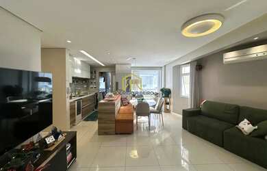 Imagem: O apartamento possui 3 Dormitórios, 2 Banheiros, 2 Vagas na