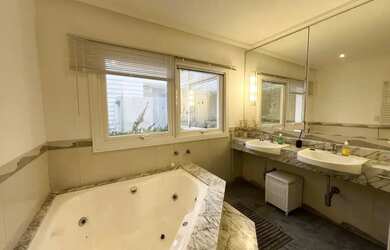 Imagem 14: Casa Em condominio de Golfe - 6 Suites, sacada com vista para o campo...