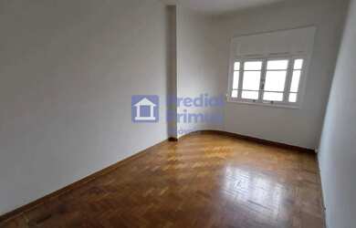 Imagem: O apartamento possui 2 Dormitórios, 1 Banheiro, 80m² de Área