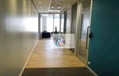 Imagem 9: Conjunto mobiliado de 521 m² com 16 vagas