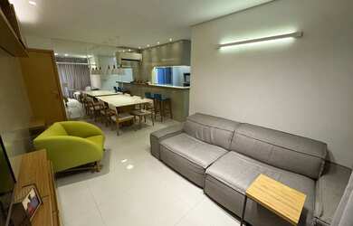 Imagem: O apartamento possui 2 Dormitórios, 2 Banheiros, 2 Vagas na