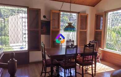 Imagem 3: Casa com 6 quartos em Laranjeiras