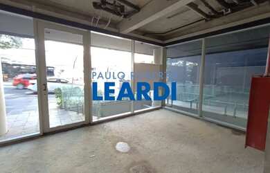 Imagem: O depósito possui 389m² de Área e está localizado em Pinheiros