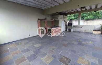 Imagem: A casa possui 2 Dormitórios, 2 Banheiros, 1 Vaga na garagem