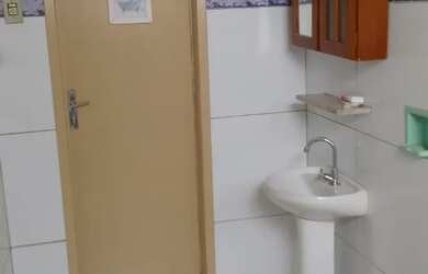 Imagem 14: Casa mobiliada ( alojamento ) 3 qtos 2 banheiros bairro Navegantes Porto Alegre