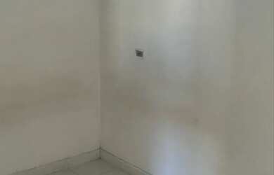 Imagem: A casa possui 2 Dormitórios, 1 Banheiro e está localizado