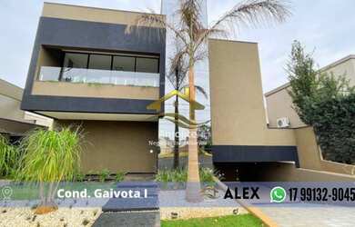 Imagem: A casa em condomínio possui 4 Dormitórios, 5 Banheiros, 4