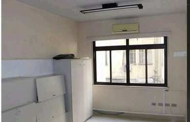 Imagem: O depósito possui 67m² de Área e está localizado em Centro