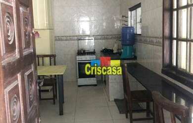 Imagem: A casa possui 3 Dormitórios, 1 Banheiro, 3 Vagas na garagem