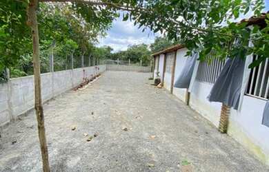 Imagem: A fazenda possui 1.000m² de Área e está localizado em Mantiba