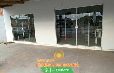 Imagem: O depósito possui 3 Vagas na garagem e 40m² de Área e está