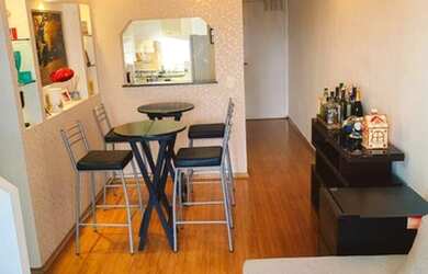 Imagem: O apartamento possui 2 Dormitórios, 1 Banheiro, 1 Vaga na garagem