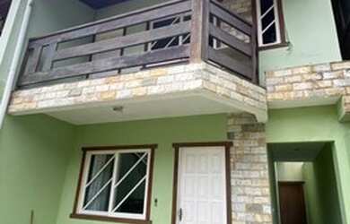 Imagem: A casa possui 3 Dormitórios, 3 Banheiros, 1 Vaga na garagem