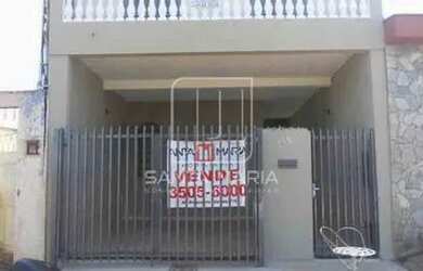 Imagem: A casa possui 3 Dormitórios, 3 Banheiros, 1 Vaga na garagem