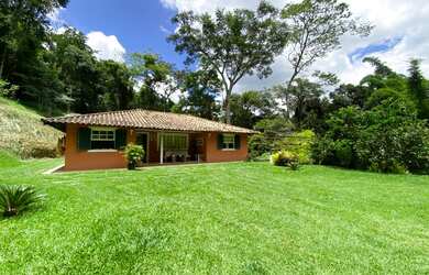 Imagem: A fazenda está localizado em Pedro do Rio, Petrópolis à venda