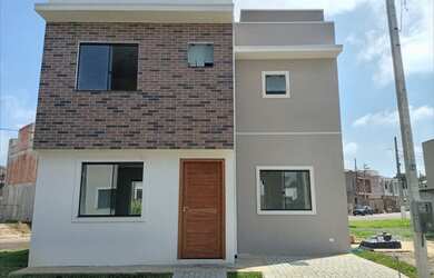 Imagem: A casa em condomínio possui 3 Dormitórios, 3 Banheiros, 2