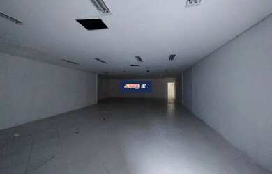 Imagem: O depósito possui 260m² de Área e está localizado em Macedo