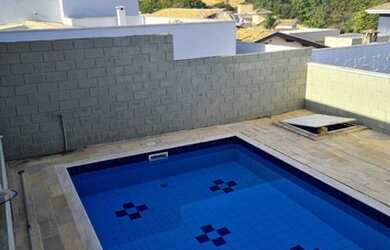 Imagem: A casa em condomínio possui 3 Dormitórios, 3 Banheiros, 2