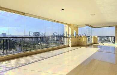 Imagem: O apartamento possui 4 Dormitórios, 5 Banheiros, 5 Vagas na