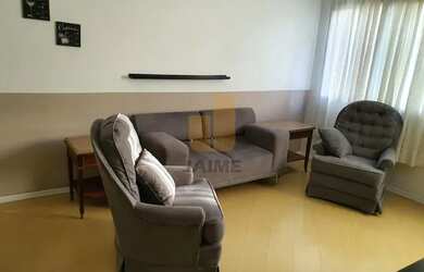 Imagem: O apartamento possui 1 Dormitório, 1 Banheiro, 1 Vaga na garagem