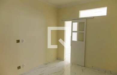 Imagem: O apartamento para alugar possui 1 Dormitório, 1 Banheiro e