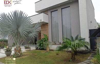 Imagem: A casa em condomínio possui 3 Dormitórios, 4 Banheiros, 2